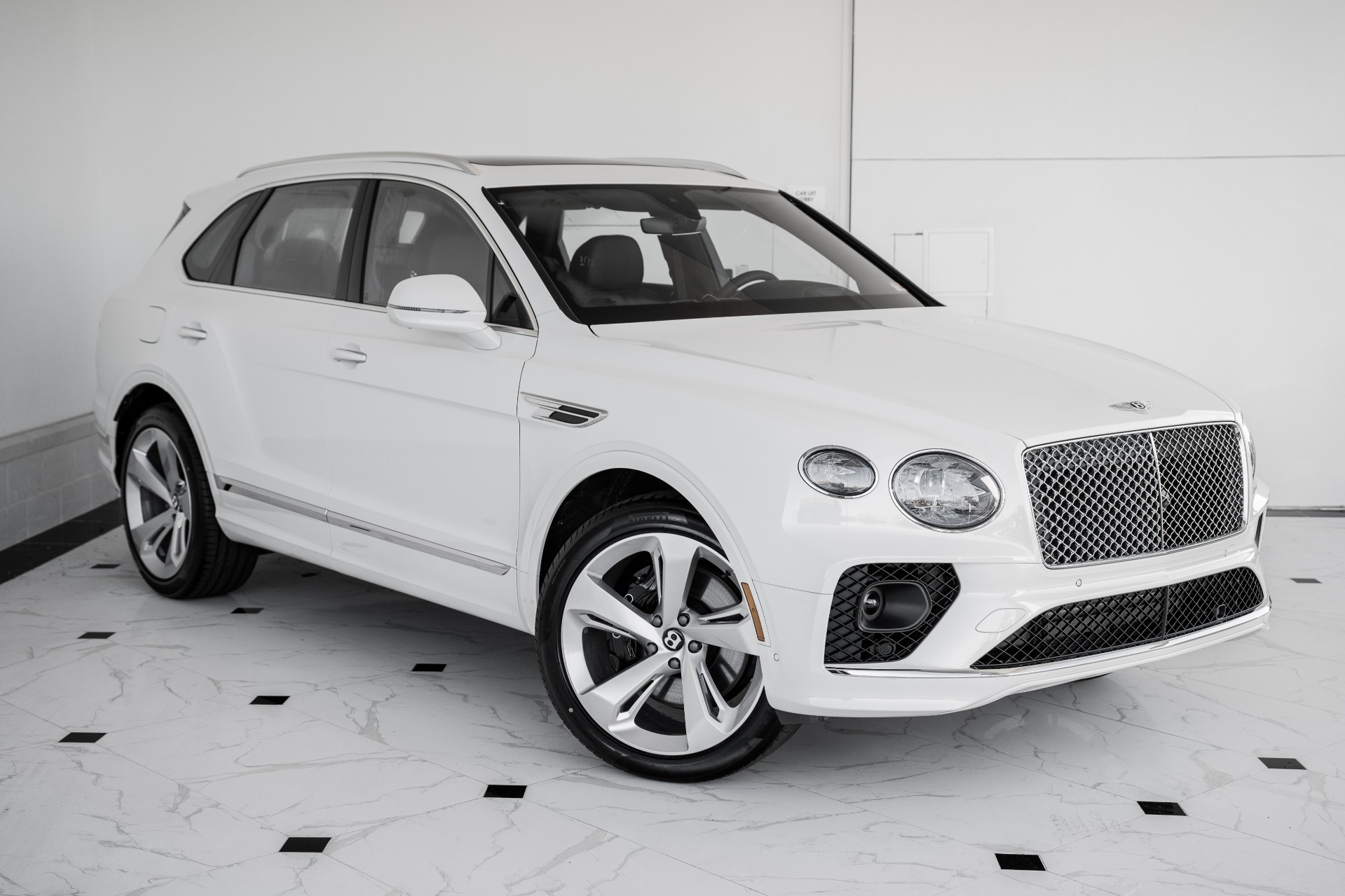 2023 BENTLEY BENTAYGA V8 For Sale