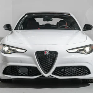 Alfa Romeo Giulia VELOCE RWD Sedan